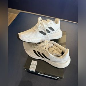 BRAND NEW WITH BOX NEVER WORN